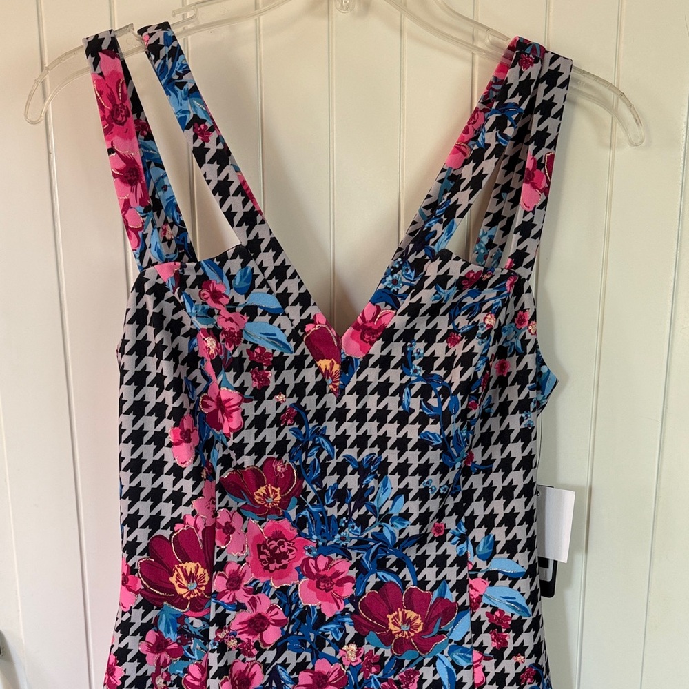 Floral Houndstooth Sleeveless Dress by Guess size 2